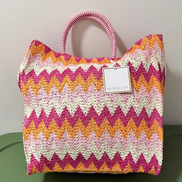 Shiraleah Handbags - NWT Shiraleah Cosima Straw/Paper Large Tote Bag with Chevron Pattern.